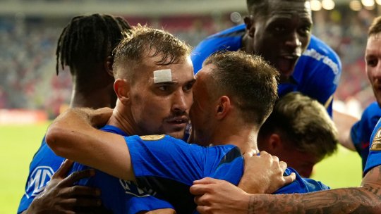 FCSB a învins-o pe Farul datorită unui penalty extrem de controversat! Pentru ce a dictat Istvan Kovacs lovitură de la 11 metri, după verificarea VAR