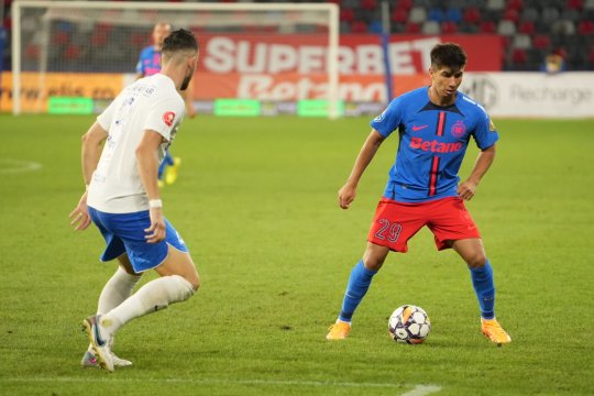 Imagini greu de privit pentru fanii FCSB. Cum a fost surprins Musi după victoria cu Farul