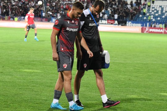 Dennis Politic anunță când va reveni la Dinamo: "Progresez foarte bine"