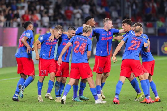 FCSB a făcut 5 schimbări pentru meciul cu UTA! Cum arată echipele de start