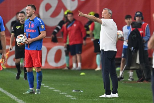 Mircea Rednic a făcut o criză de nervi, după eșecul cu FCSB. A băgat jucătorii în ședință și a țipat la ei: ”Plecați acasă”