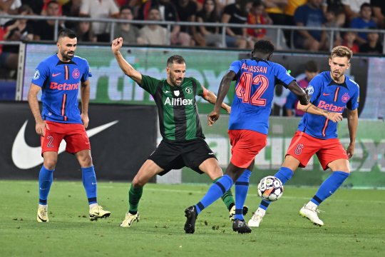 OFICIAL | Fotbalistul renegat de Gigi Becali a fost prezentat la noua echipă din SuperLiga