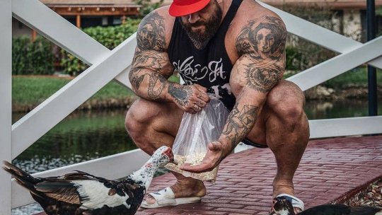 "Mutantul" a murit la doar 36 de ani. Ce dietă avea culturistul de 165 kg