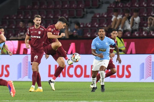 OUT de la CFR Cluj! Fotbalistul pe care Ioan Varga nu-l mai vrea și e aproape de plecare