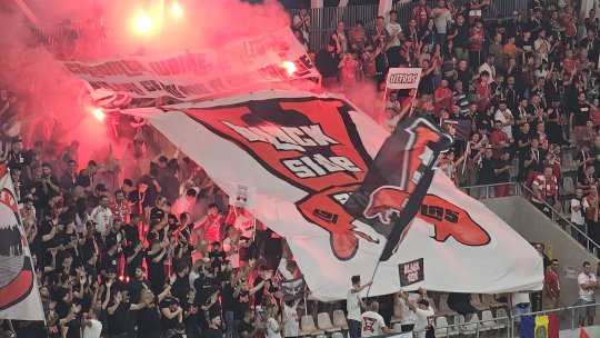 Show pirotehnic la un meci cu Slobozia! Fanii lui Dinamo au creat o atmosferă de meci mare