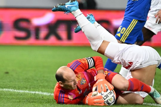 Dinamo s-a chinuit cu Slobozia, dar ”câinii” nu regretă nimic: ”O seară bună” + Dedicație pentru Kopic