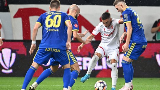 A pierdut cu Dinamo și a izbucnit: ”Gazonul îi încurcă și pe ei, și pe noi, pe suporteri, pe lumea care se uită de acasă, pe toți!”