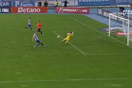 Ratarea sezonului de până acum? Cum s-a făcut de râs un fotbalist în Poli Iași - Universitatea Craiova: ”Nu ai cum!”