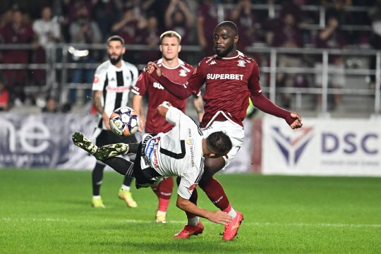 Rapid - ”U” Cluj 0-2. Șumudică rămâne cu o victorie de la revenire, Sabău și ai lui confirmă evoluțiile bune