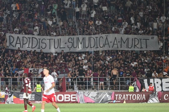 Ultrașii care l-au contestat pe Șumudică, decizie radicală. Au plecat din Peluza Nord pentru meciul cu U Cluj