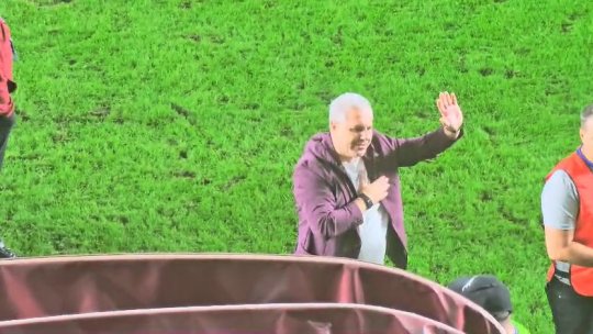 Marius Șumudică s-a dus glonț la galerie, după înfrângerea cu "U" Cluj. Gestul făcut în fața fanilor Rapidului
