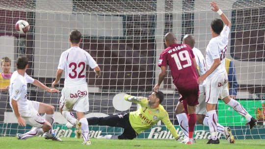 Fostul jucător al lui Șumudică îi ia apărarea tehnicianului și îi transmite un mesaj lui Dan Șucu: ”E un antrenor foarte bun!” / ”Are nevoie de asta”