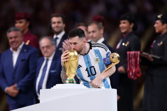 Ce post TV din România va transmite următoarele ediții ale Campionatului Mondial. TVR a pierdut lupta pentru drepturile de televizare