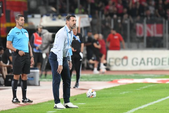 Dinamoviștii sunt frustrați după eșecul de la Cluj: ”Puțini joacă la fel de frumos ca noi. Vrem în play-off”