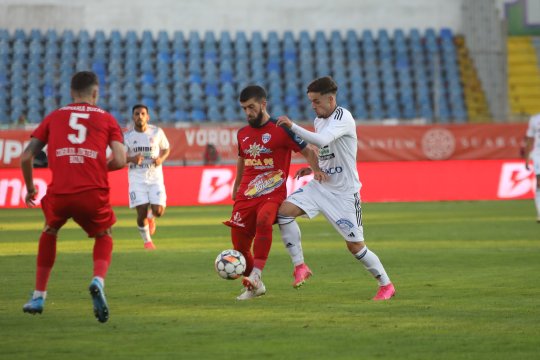 Botoșani - Gloria Buzău 3-3. Spectacol total, cu un gol de la jumătatea terenului