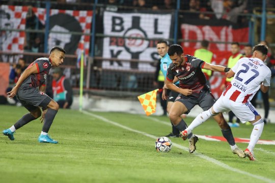 David Maftei a explicat ce i-a zis Dorinel Munteanu după ce l-a luat de gât la partida Oțelul - Dinamo
