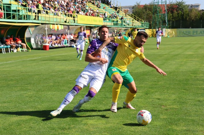 FC Argeș își dispută meciurile de acasă chiar pe arena din Mioveni