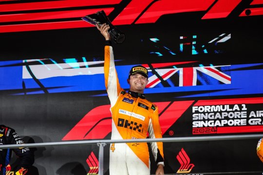 Lando Norris a câștigat Marele Premiu de la Singapore! Se încinge lupta la titlu