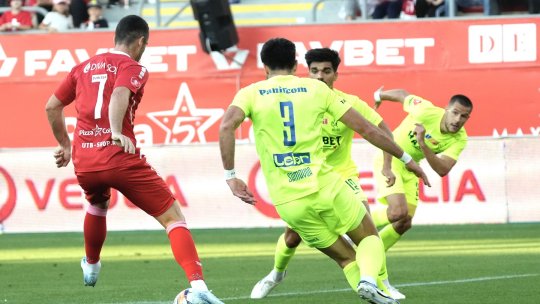 UTA Arad - Poli Iași, de la 18:00, pe iAMsport.ro. Mircea Rednic vrea să rupă ghinionul pe teren propriu