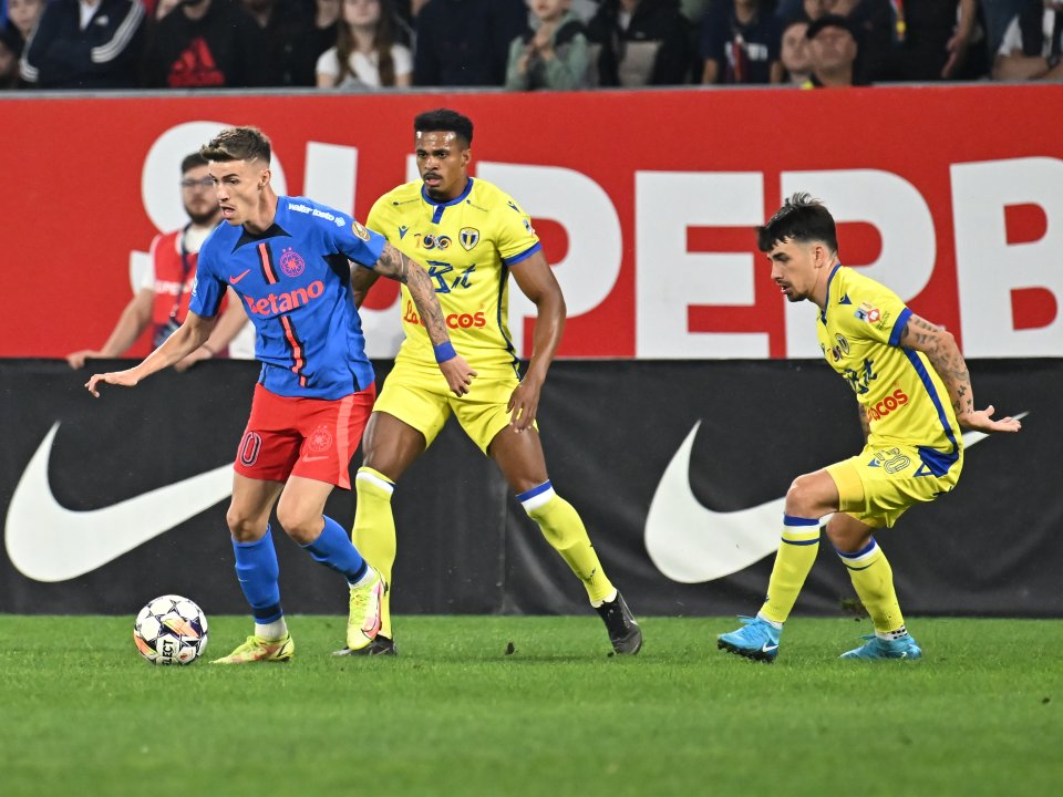 Octavian Popescu, Fabricio Santos si Sergiu Hanca in meciul dintre FCSB si Petrolul, contand pentru Superliga, desfasurat pe Stadionul Steaua-Ghencea din Bucuresti, sambata 21 septembrie 2024