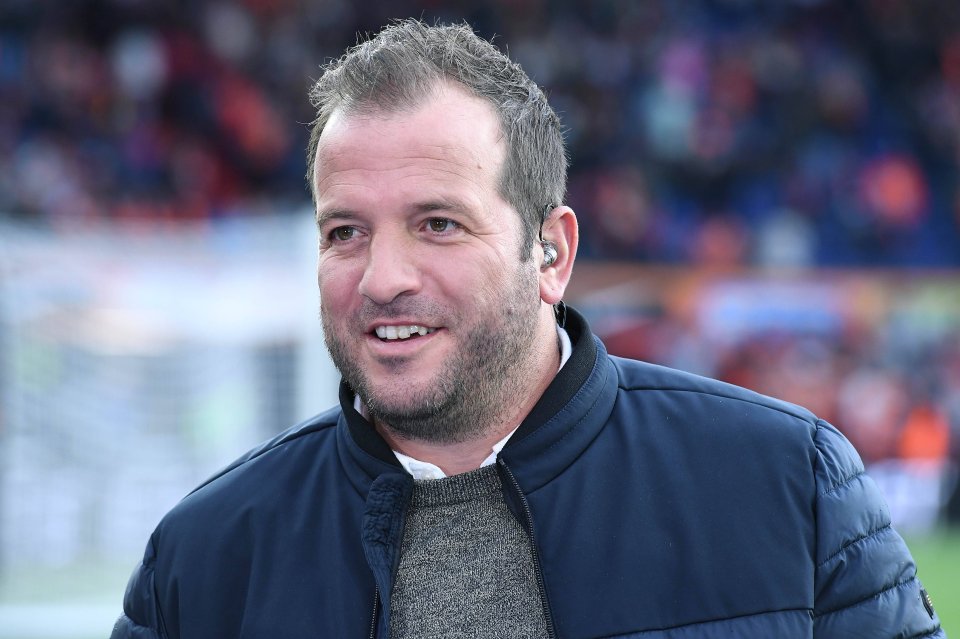 Adi Petre, povestire fabuloasă cu Rafael van der Vaart