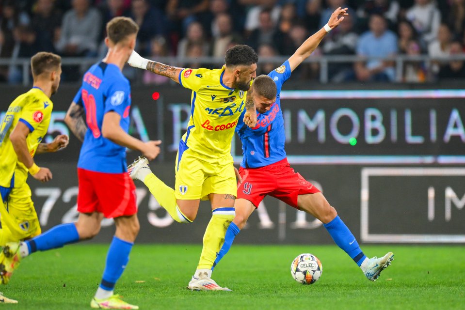 Daniel Bîrligea, la meciul dintre FCSB și Petrolul