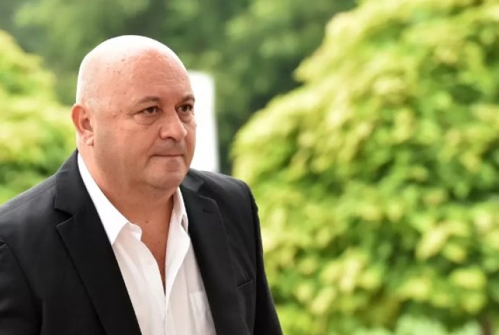 Sever Mureșan a fost acuzat de fraudă fiscală de către autoritățile franceze, dar a fost achitat în 2007