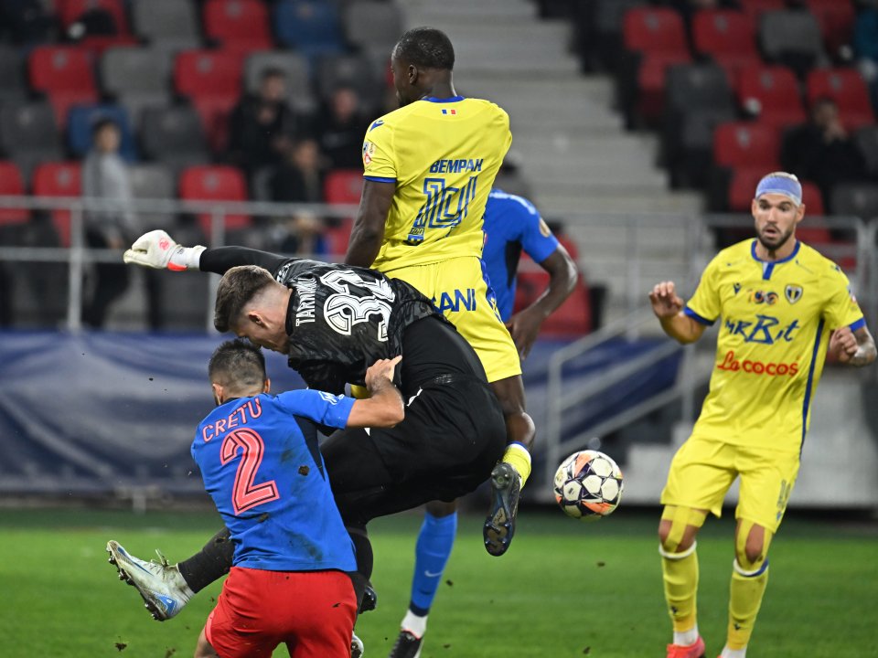 FCSB - Petrolul, meci din Liga 1