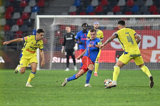 Marius Avram l-a ironizat pe MM Stoica, după ce oficialul FCSB a continuat atacurile la adresa fostului arbitru internațional