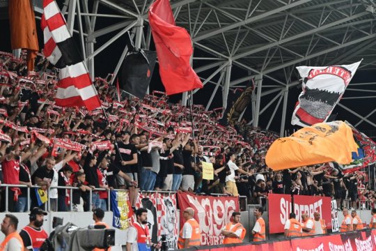 Surpriză pentru fani! Decizia luată de Dinamo pentru derby-urile cu FCSB și Rapid