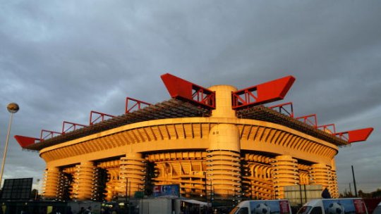 Legendarul San Siro, stadionul lui Milan și al Interului, ar putea fi scos la vânzare. Anunțul făcut de primar