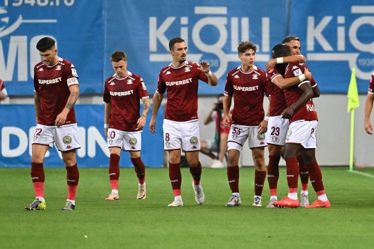 Marius Șumudică a schimbat căpitanul la Rapid. Cine poartă banderola la meciul cu Oțelul