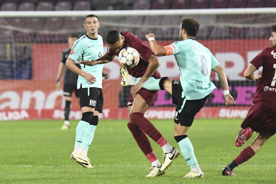 CFR Cluj - UTA Arad, 3-1, meci în care Valentin Costache a marcat