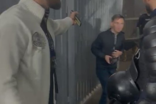 Consternare și revoltă în studioul Digi Sport după episodul petrecut la stadionul Giulești: "Probabil că l-au scăpat din lanț"