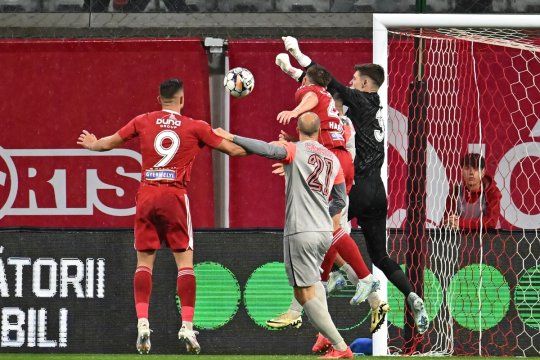 Sepsi - FCSB 0-1. Campioana României învinge la Sfântu Gheorghe după un gol al lui Tănase