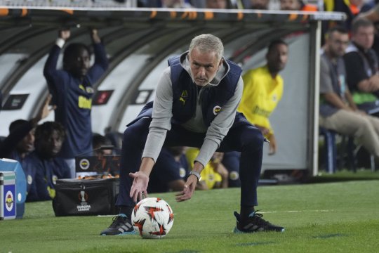 Jose Mourinho, autorul unui gest nemaivăzut în fotbal! Cum a protestat portughezul
