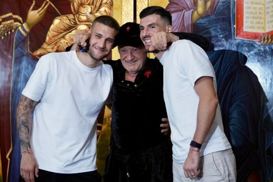 Daniel Bîrligea a uimit cu mașina în care a venit la palatul lui Gigi Becali. Lecție de modestie oferită de noul atacant al FCSB-ului
