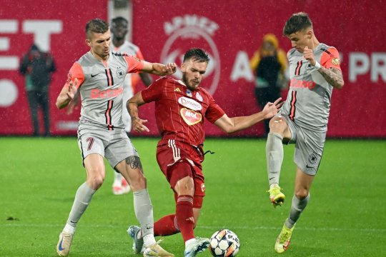 Gigi Becali nu l-a iertat după meciul cu Sepsi: ”E vedetă! Aleargă măcar cât Tănase, tu ai 20 de ani!”