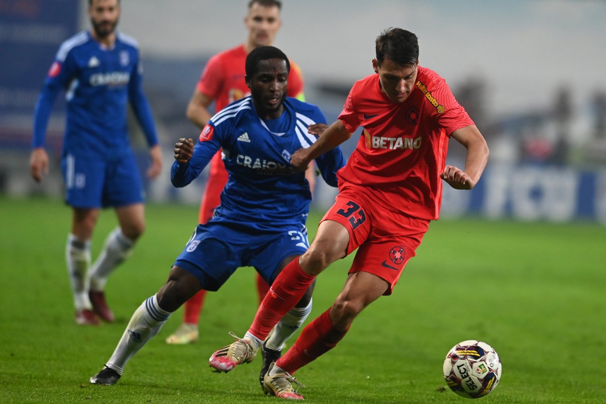 Sekou Sidibe, la un meci dintre FCU Craiova și FCSB