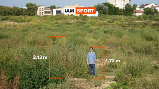 Marea de boscheți de la Marea Neagră. iAMsport.ro a inspectat "stadionul modern" pe care Hagi îl așteaptă la Constanța