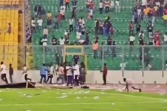 Atac cu pietre și sticle în Africa, după ce gazdele au pierdut în minutul 90+3