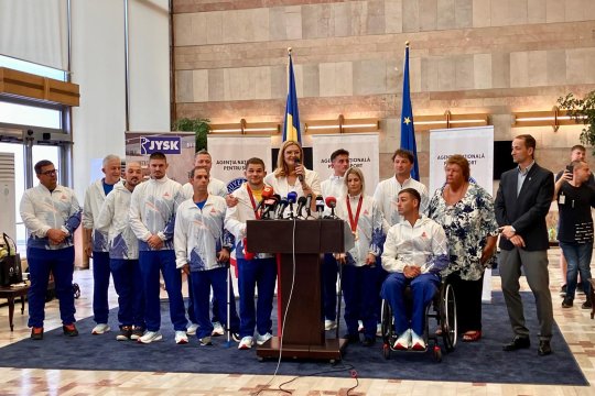 Sportivii din delegația României s-au întors în țară după participarea la Jocurile Paralimpice