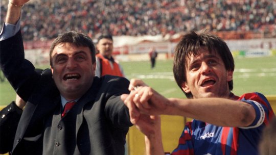 Nu doar Gigi Becali i-a dictat schimbările lui Mihai Stoichiță. Episod savuros cu fostul antrenor al Stelei: ”Nea Mihai, ne bat ăștia, fă ceva”