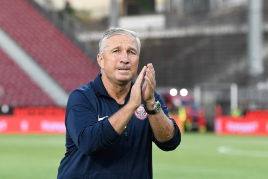 CFR face un alt transfer. Fotbalistul a ajuns la Cluj și semnează cu echipa lui Dan Petrescu