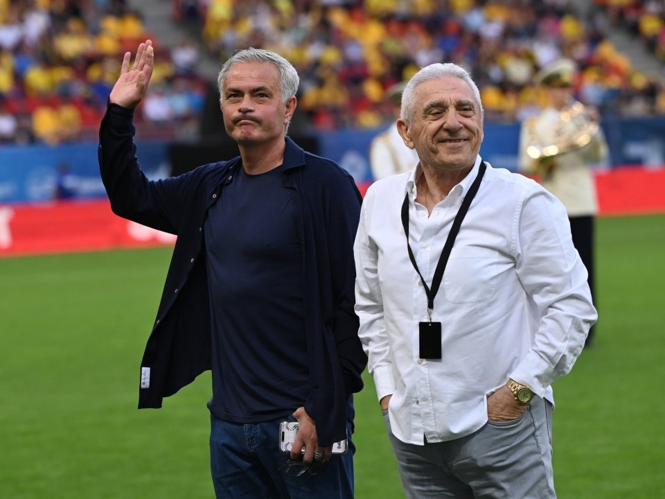 Fotografia primită de la Jose Mourinho după operație l-a lăsat fără replică pe Giovanni Becali: ”Avea 3 găuri”