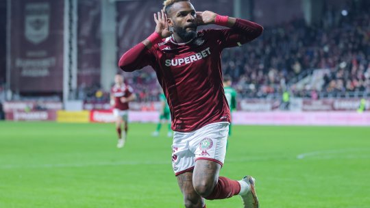 Victor Angelescu a anunțat că Rapid îl va sancționa pe Aaron Boupendza după ce a refuzat să revină din Dubai: ”Nu își are locul!”