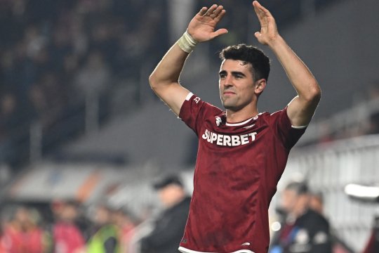 Adevăratul motiv pentru care Pașcanu a rămas în Dubai: team-managerul a uitat să îi ceară pașaportul jucătorului, așa cum se obișnuiește la echipele profesioniste