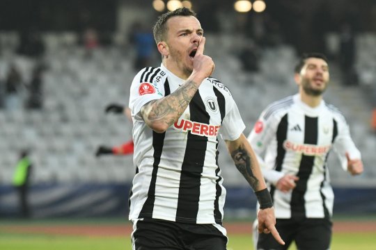 Dan Nistor nu s-a abținut după ce Budescu și-a încurajat colegii să iasă de pe teren: ”Nu se joacă fotbal așa”
