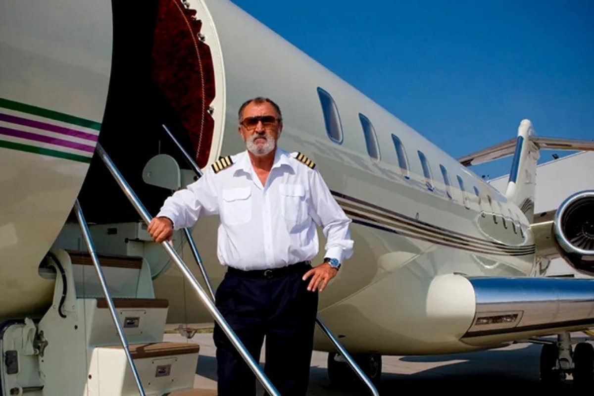 Ion Țiriac are brevet de pilot și obișnuiește să-și piloteze avionul
