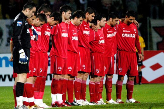 Fostul jucător de la Dinamo susține că mulți oameni din club ”sunt acolo degeaba”. De ce i-a fost refuzată colaborarea cu ”câinii”: ”Am fost la 7 ședințe, nu s-a ajuns la o concluzie”